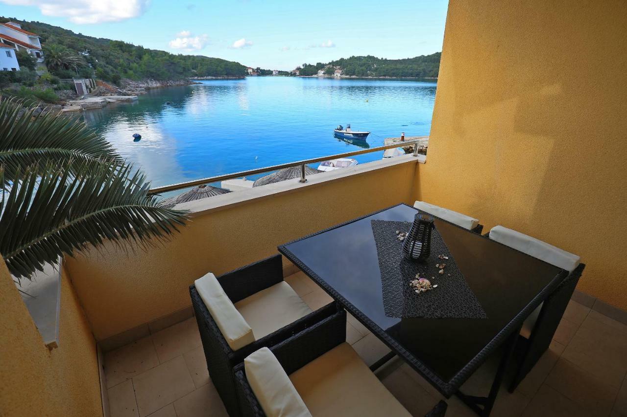 Apartments Savar - Ilo Brbinj Kültér fotó